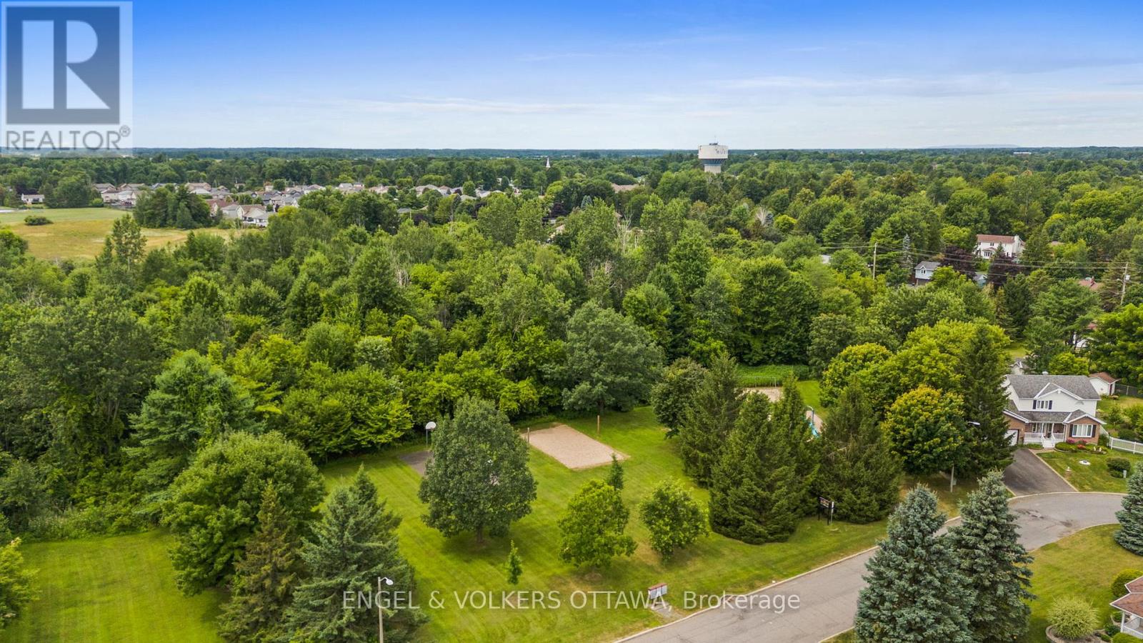 129 Corvinelli Crescent, Russell, Ontario  K4R 1G4 - Photo 47 - X12989008