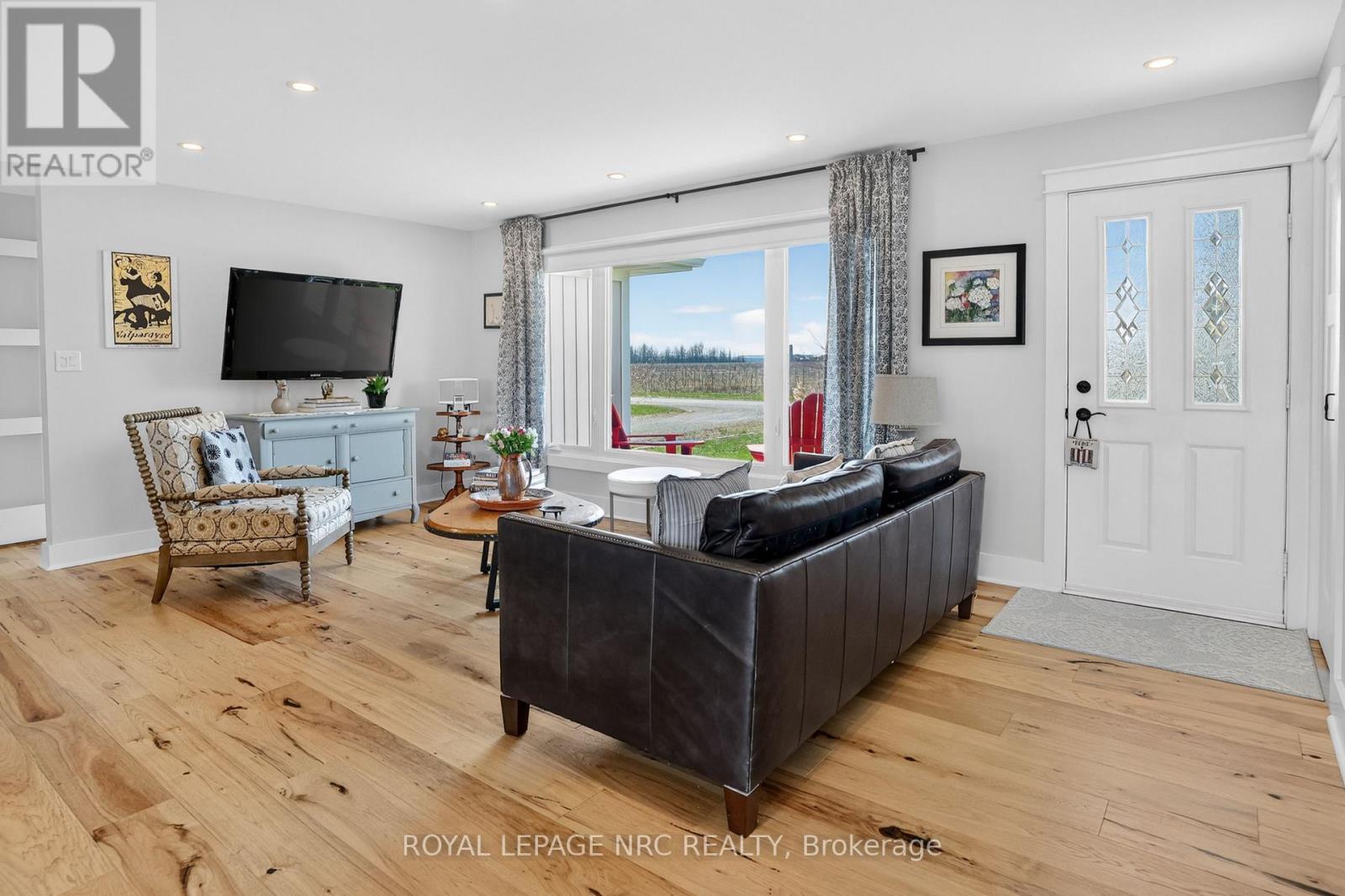 917 Concession 5 Road, Niagara-On-The-Lake, Ontario  L0S 1J0 - Photo 6 - X12989048