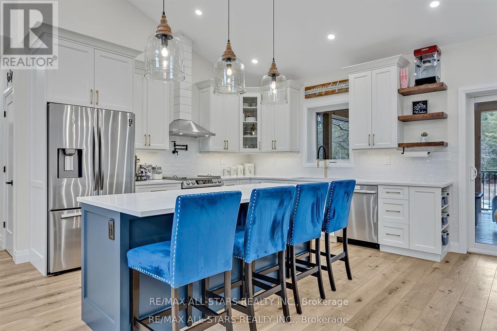 552 County Road 40, Douro-Dummer, Ontario  K0L 2V0 - Photo 12 - X12989064