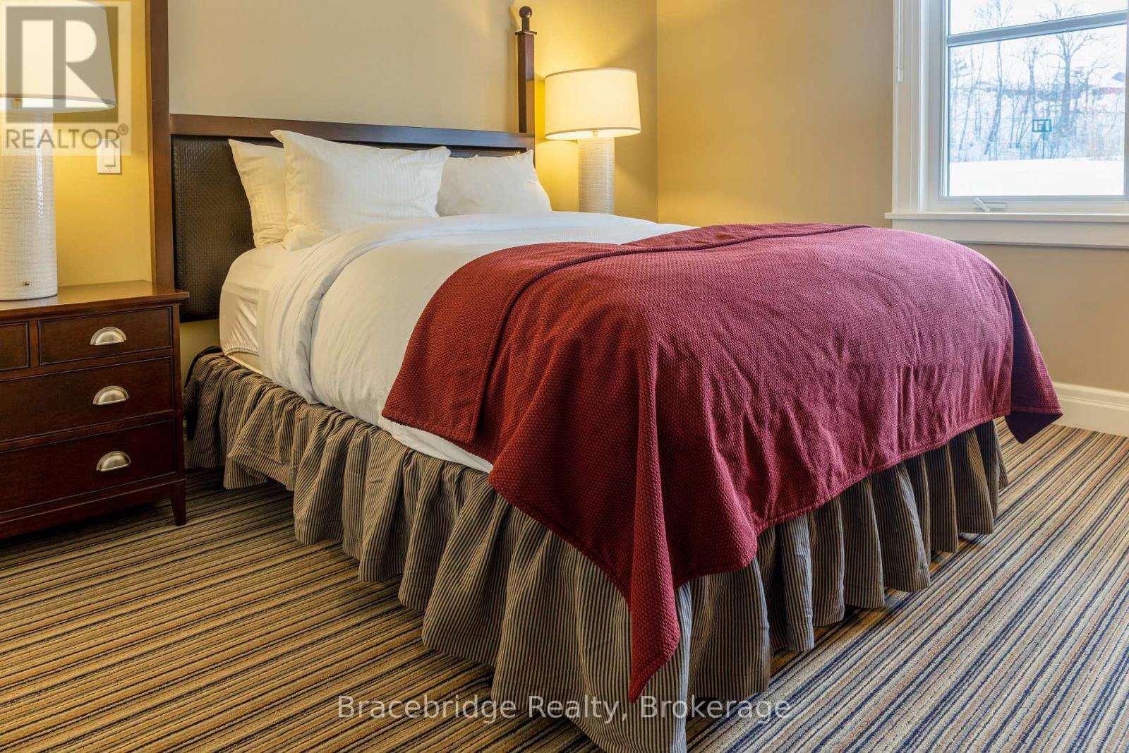 G104-D2 - 1869 Muskoka Road 118 Highway W, Muskoka Lakes, Ontario  P1L 1W8 - Photo 15 - X12857606