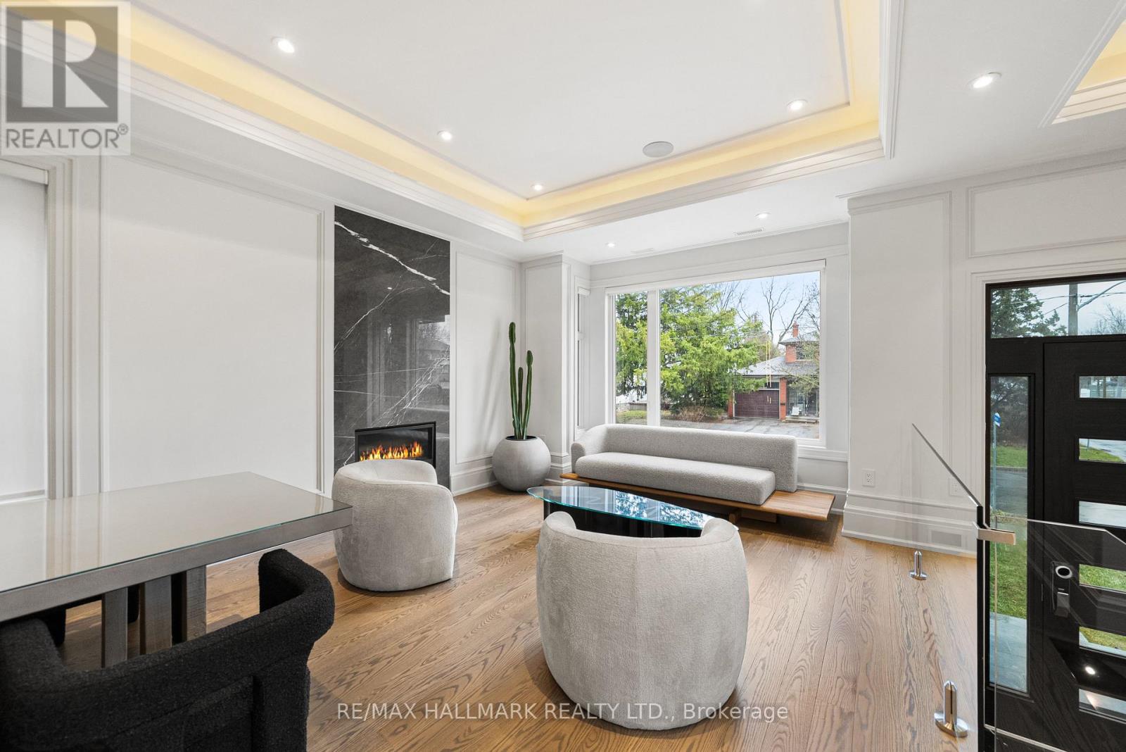 210 Horsham Avenue, Toronto, Ontario  M2N 2A5 - Photo 4 - C12988964