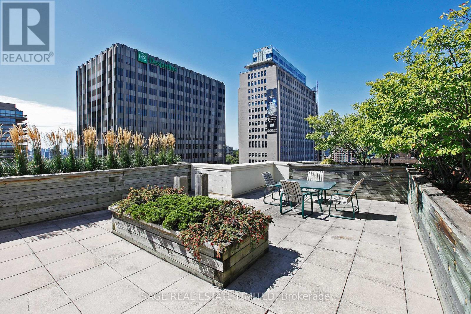 803 - 1 Deer Park Crescent, Toronto, Ontario  M4V 3C4 - Photo 27 - C12988978