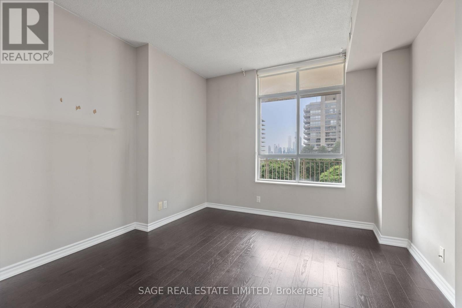 803 - 1 Deer Park Crescent, Toronto, Ontario  M4V 3C4 - Photo 41 - C12988978