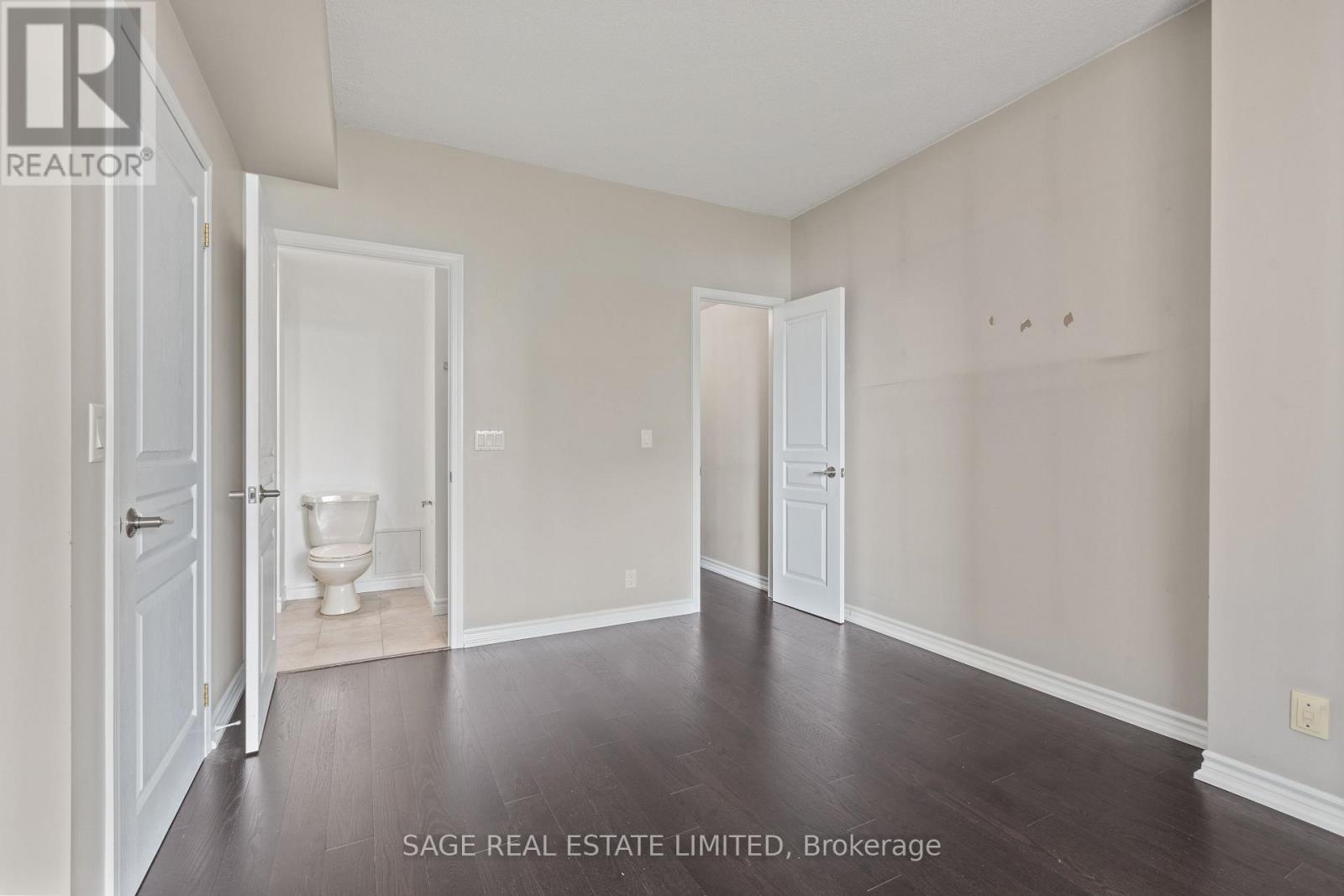 803 - 1 Deer Park Crescent, Toronto, Ontario  M4V 3C4 - Photo 43 - C12988978