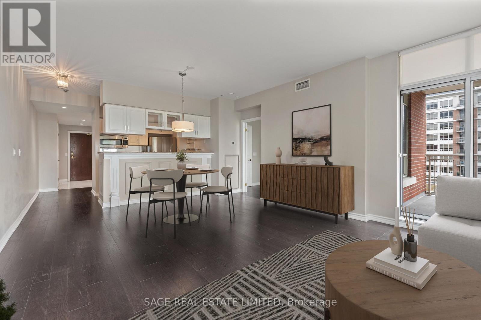 803 - 1 Deer Park Crescent, Toronto, Ontario  M4V 3C4 - Photo 6 - C12988978