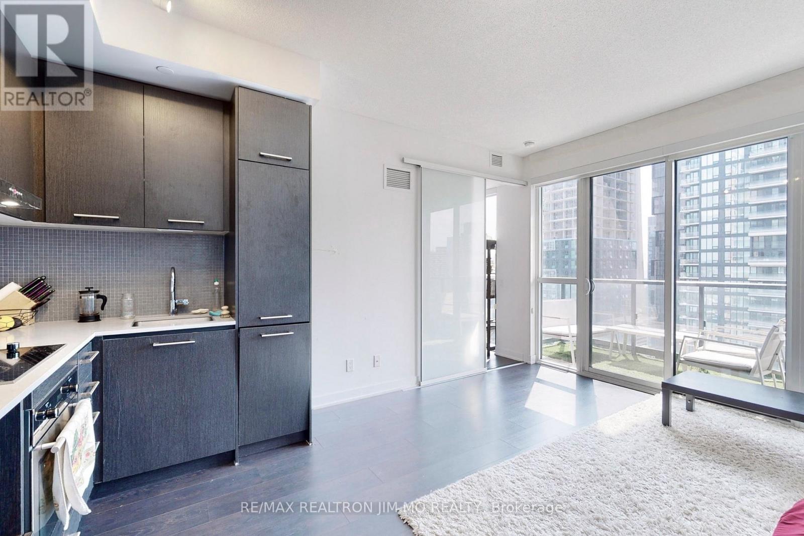 3813 - 87 Peter Street, Toronto, Ontario  M5V 2G4 - Photo 12 - C12989030