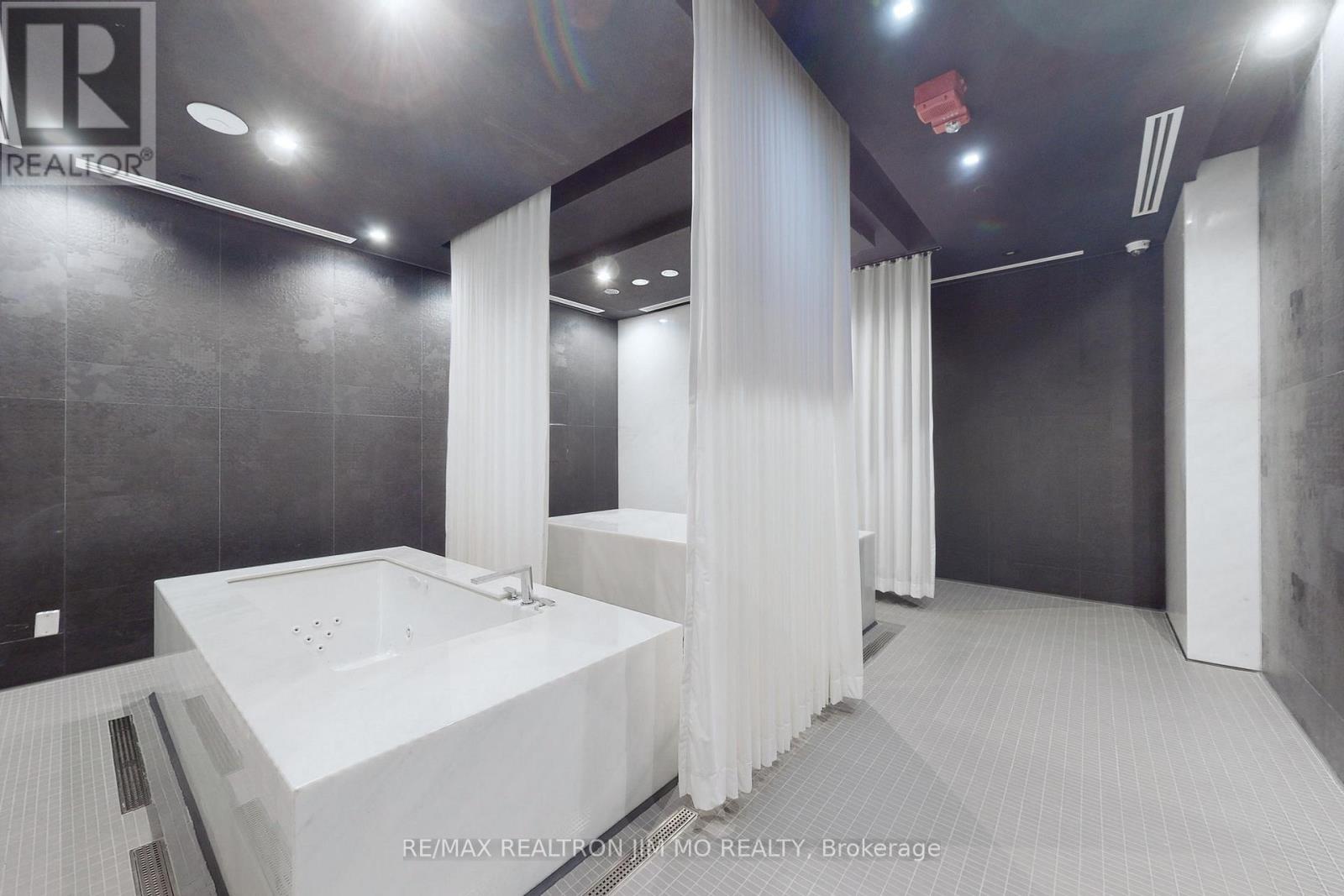 3813 - 87 Peter Street, Toronto, Ontario  M5V 2G4 - Photo 35 - C12989030