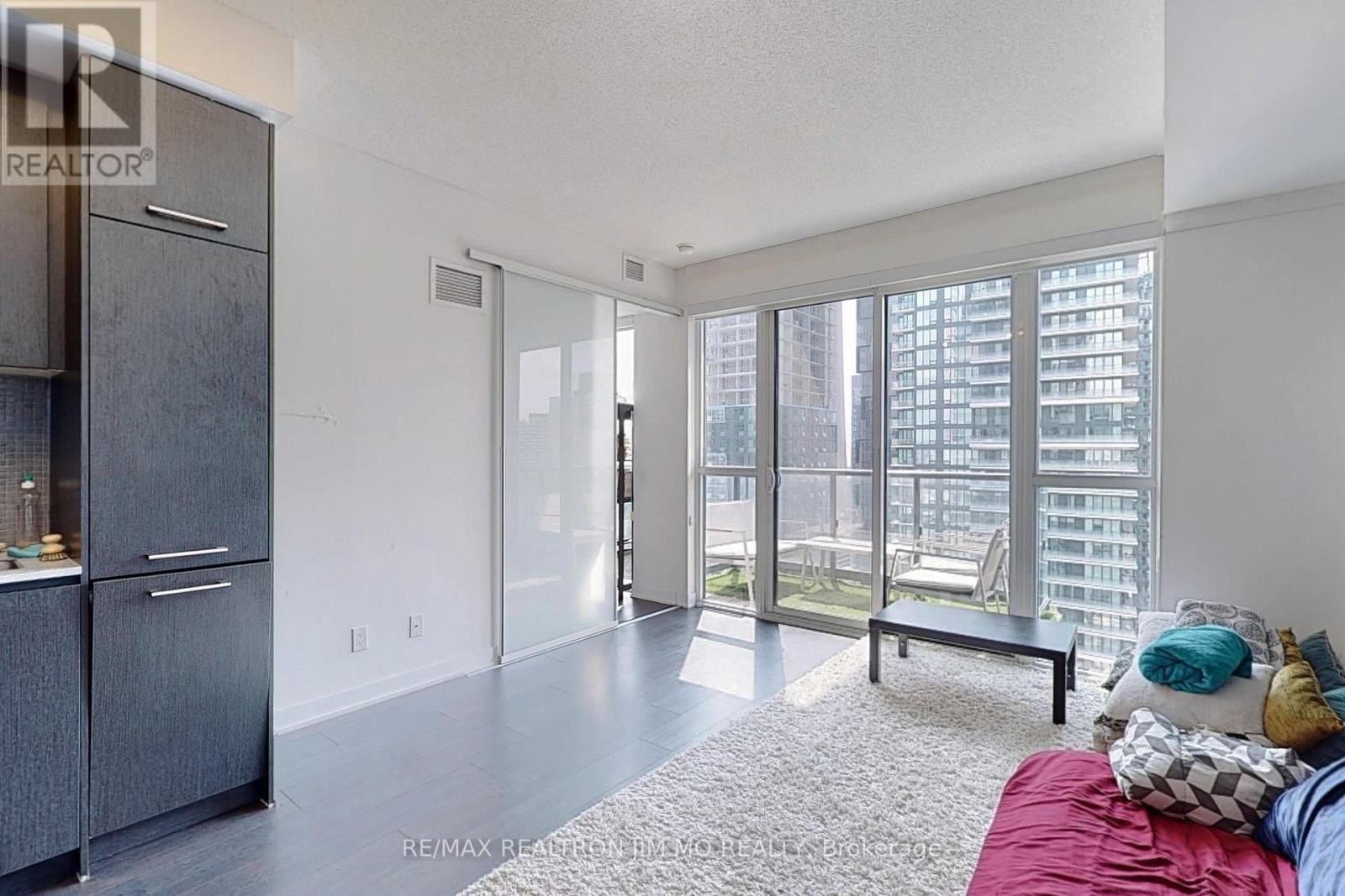 3813 - 87 Peter Street, Toronto, Ontario  M5V 2G4 - Photo 4 - C12989030