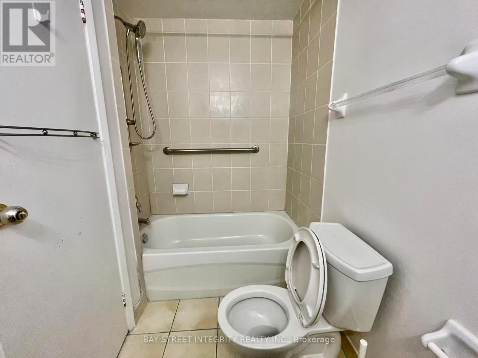 115 Rock Fern Way, Toronto, Ontario  M2J 4N3 - Photo 13 - C12989036