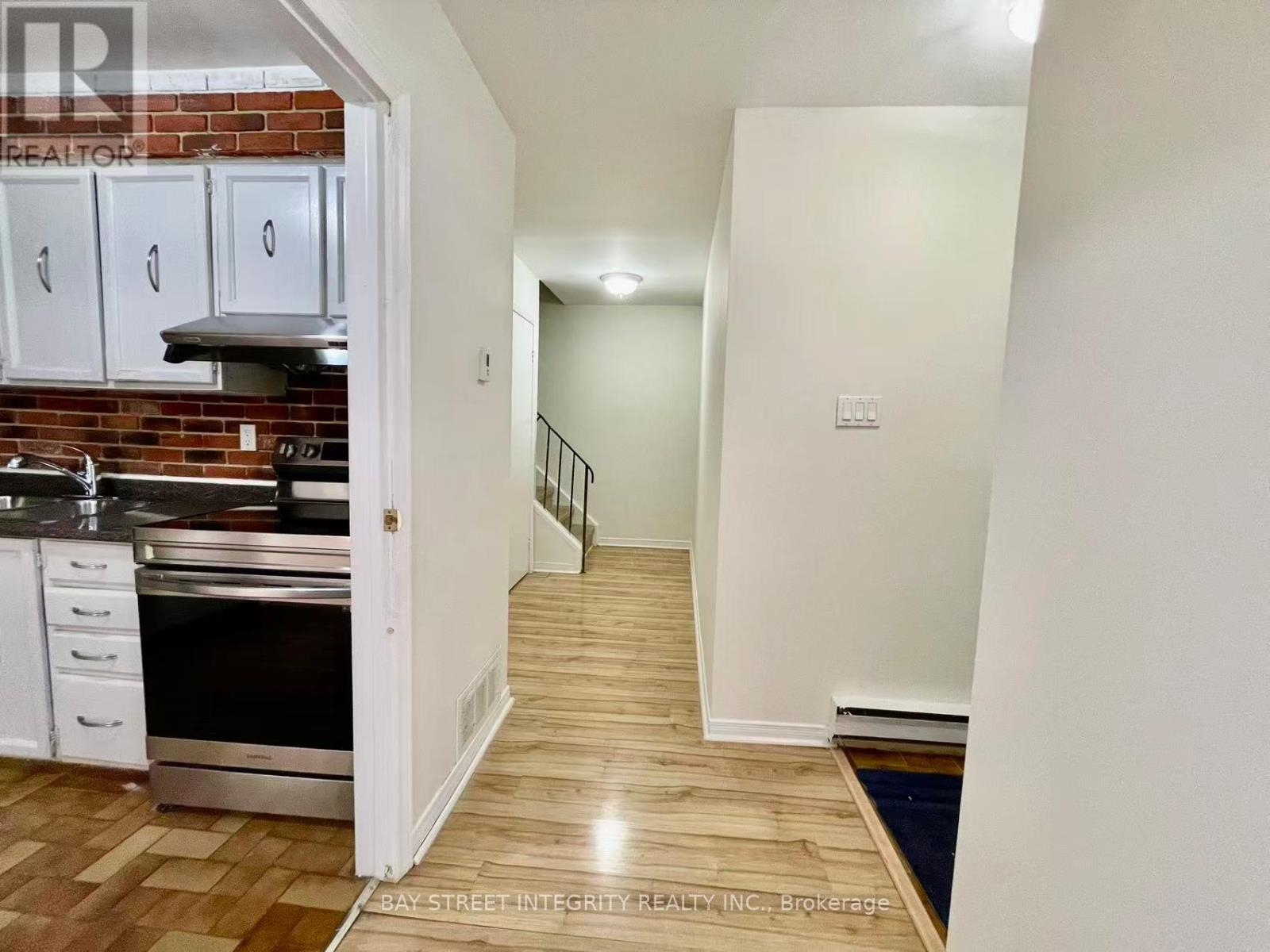 115 Rock Fern Way, Toronto, Ontario  M2J 4N3 - Photo 8 - C12989036