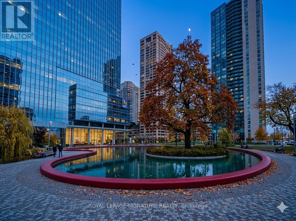 3205 - 10 York Street, Toronto, Ontario  M5J 0E1 - Photo 4 - C12989076