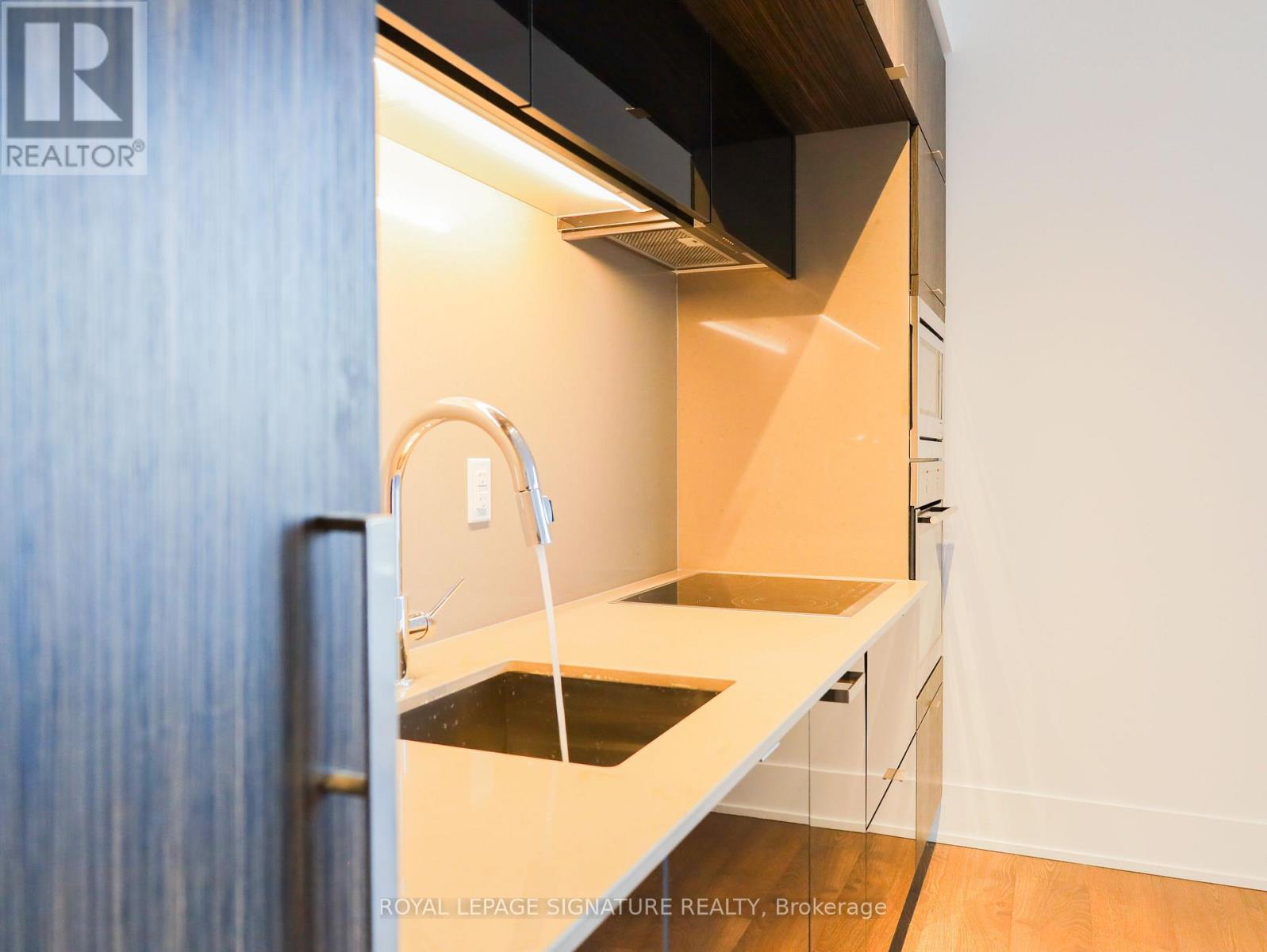 3205 - 10 York Street, Toronto, Ontario  M5J 0E1 - Photo 7 - C12989076