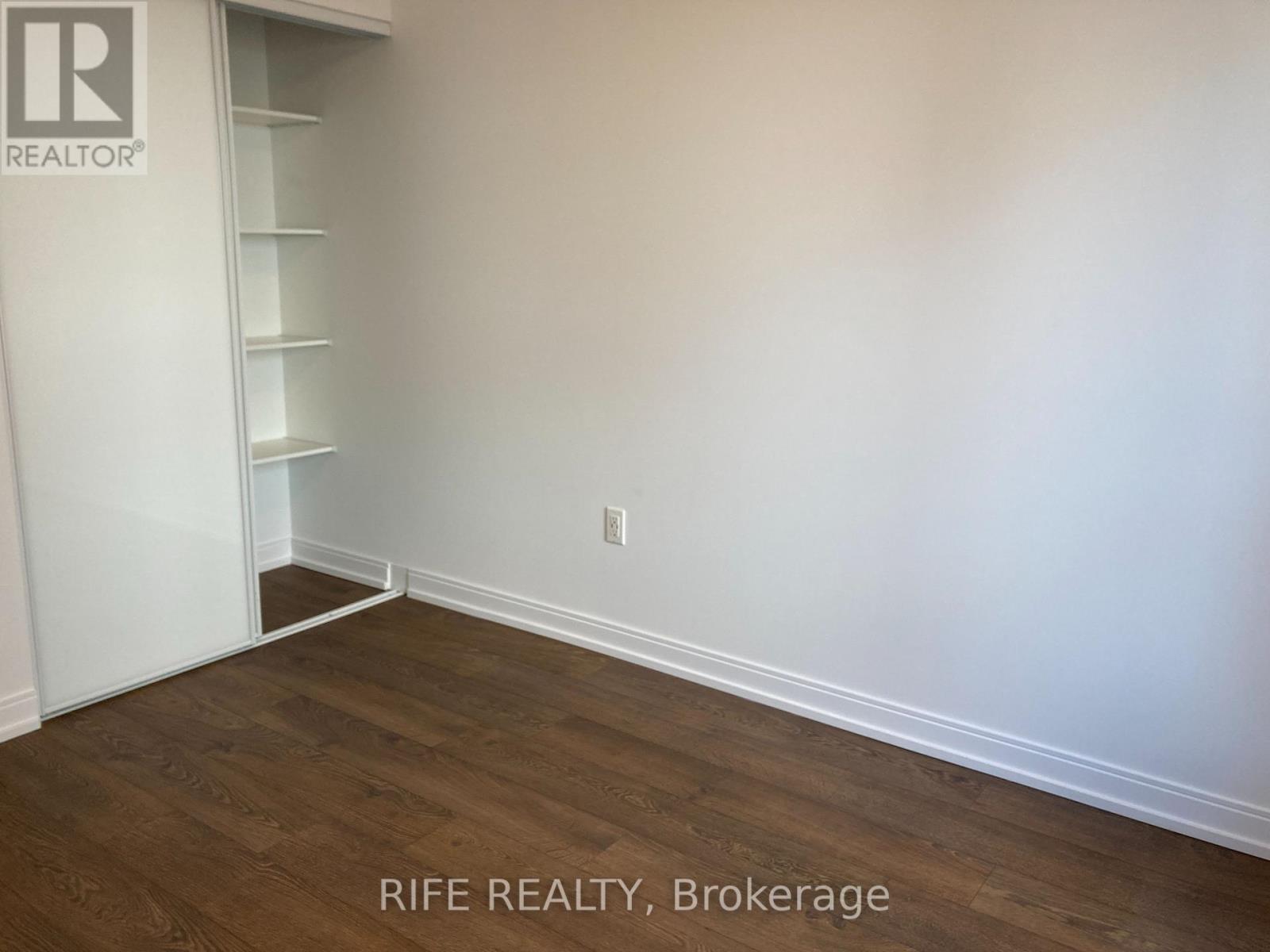 2017 - 275 Village Green Square, Toronto, Ontario  M1S 0L8 - Photo 6 - E12988982