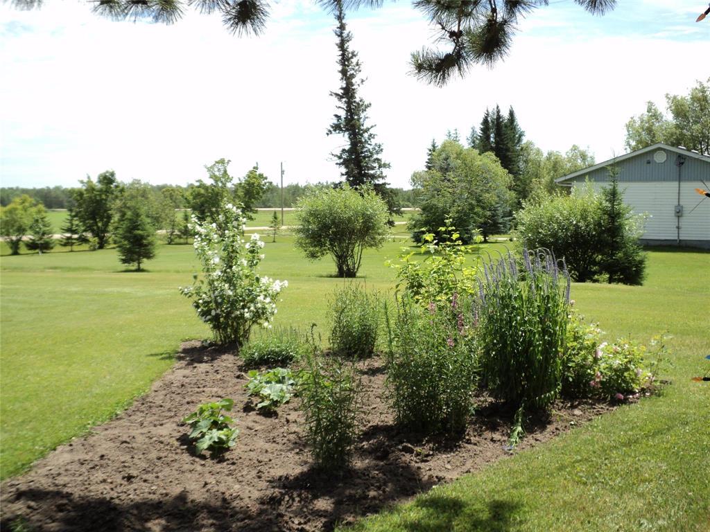 6032 Pr 203 Highway, Piney, Manitoba R0A 1K0 - Photo 9 - 202606995