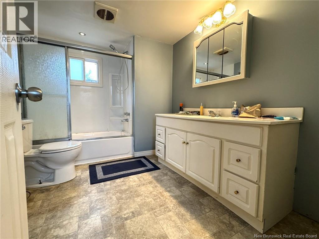 60 Glenview Drive, Saint John, New Brunswick  E2H 2R6 - Photo 17 - NB136481
