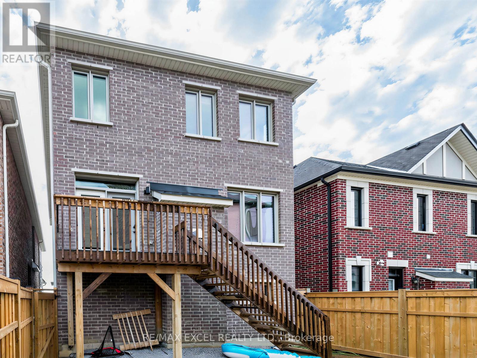 38 Navitas Crescent, Markham, Ontario  L6C 3K7 - Photo 31 - N12988976