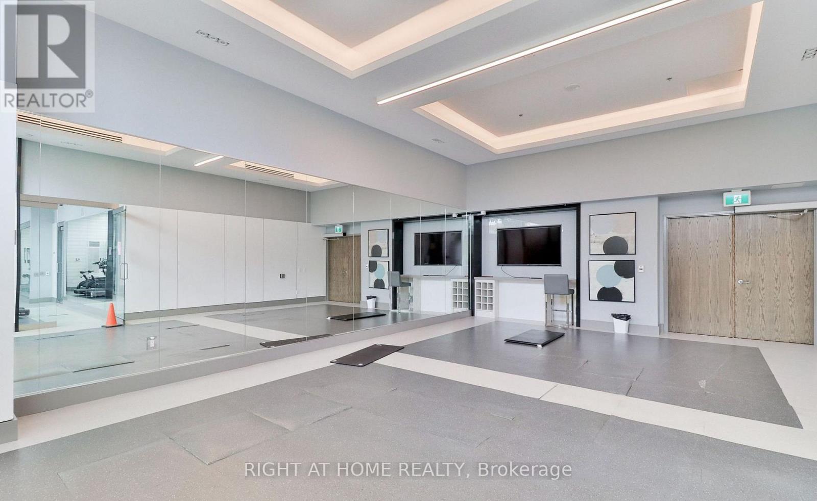 701 - 99 Eagle Rock Way, Vaughan, Ontario  L6A 5A7 - Photo 24 - N12989004