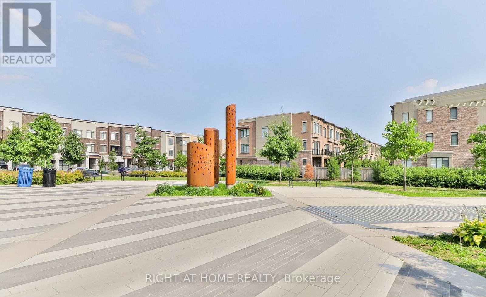 701 - 99 Eagle Rock Way, Vaughan, Ontario  L6A 5A7 - Photo 27 - N12989004