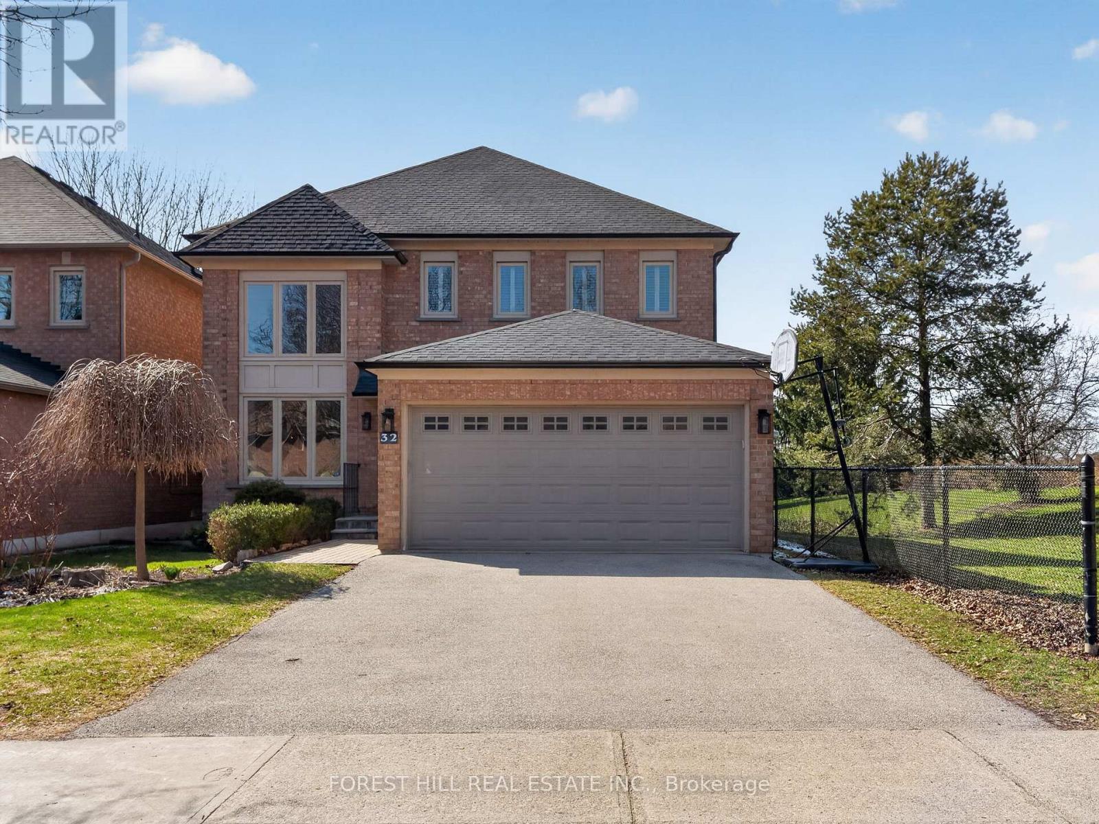 32 MULHOLLAND DRIVE, Vaughan, Ontario