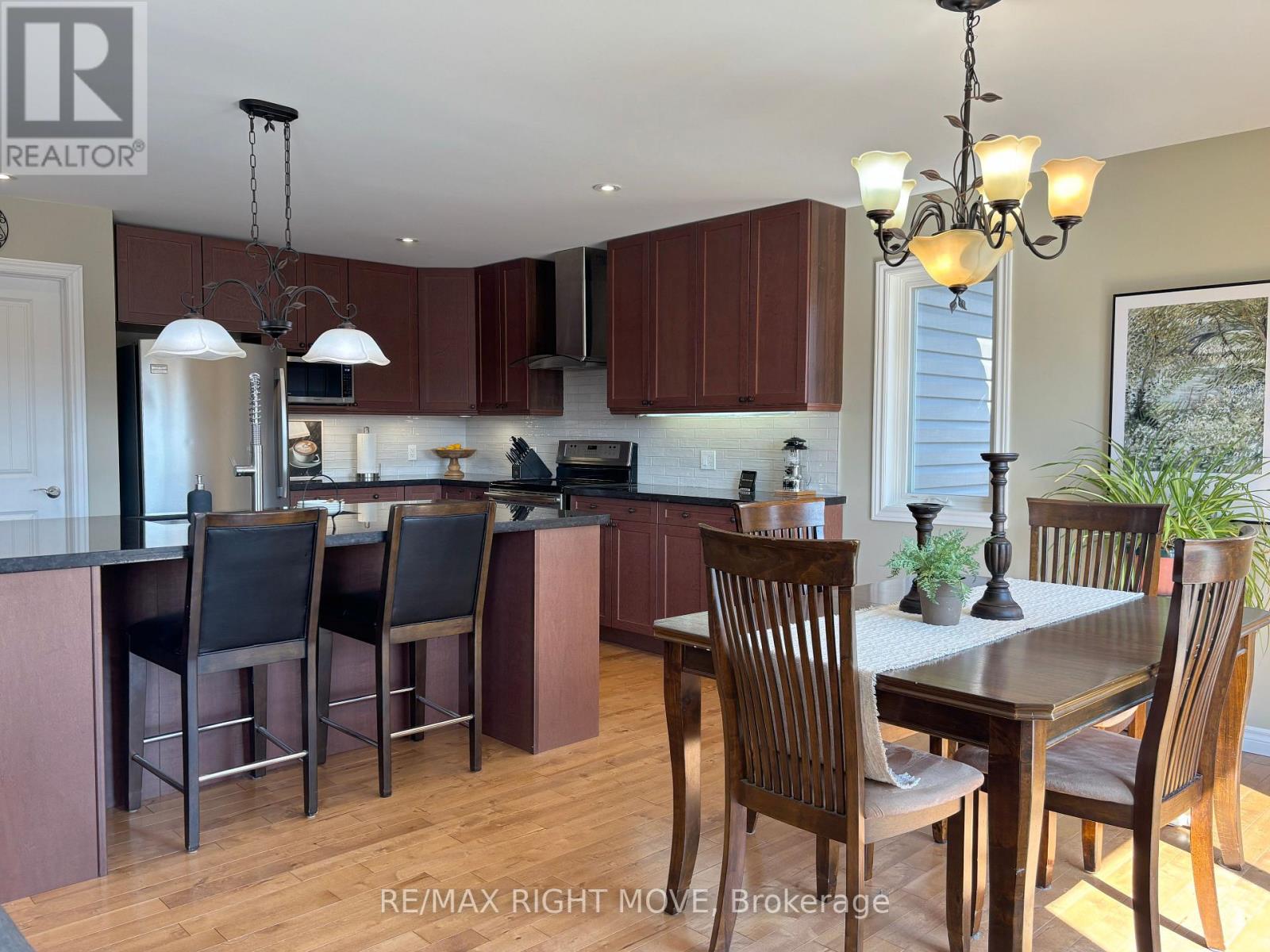 1499 15/16 Side Road E, Oro-Medonte, Ontario  L0L 1T0 - Photo 14 - S12989050