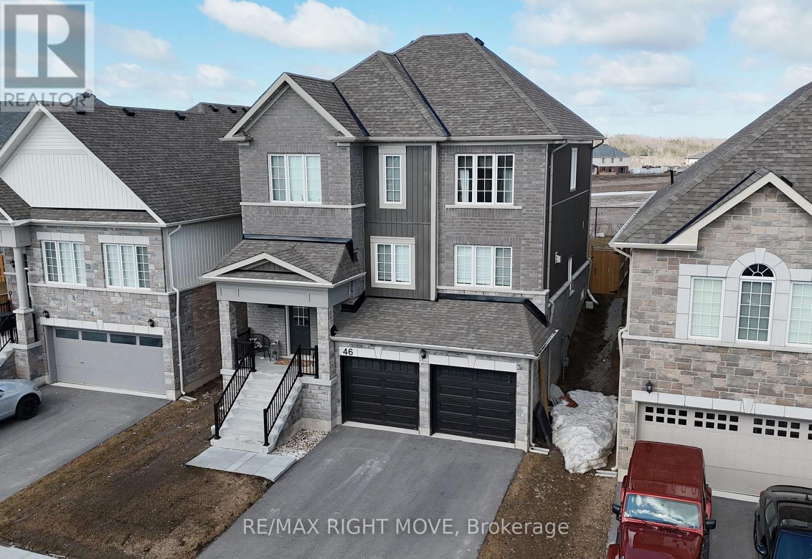 46 Atlantis Drive, Orillia, Ontario  L3V 8L4 - Photo 2 - S12989052