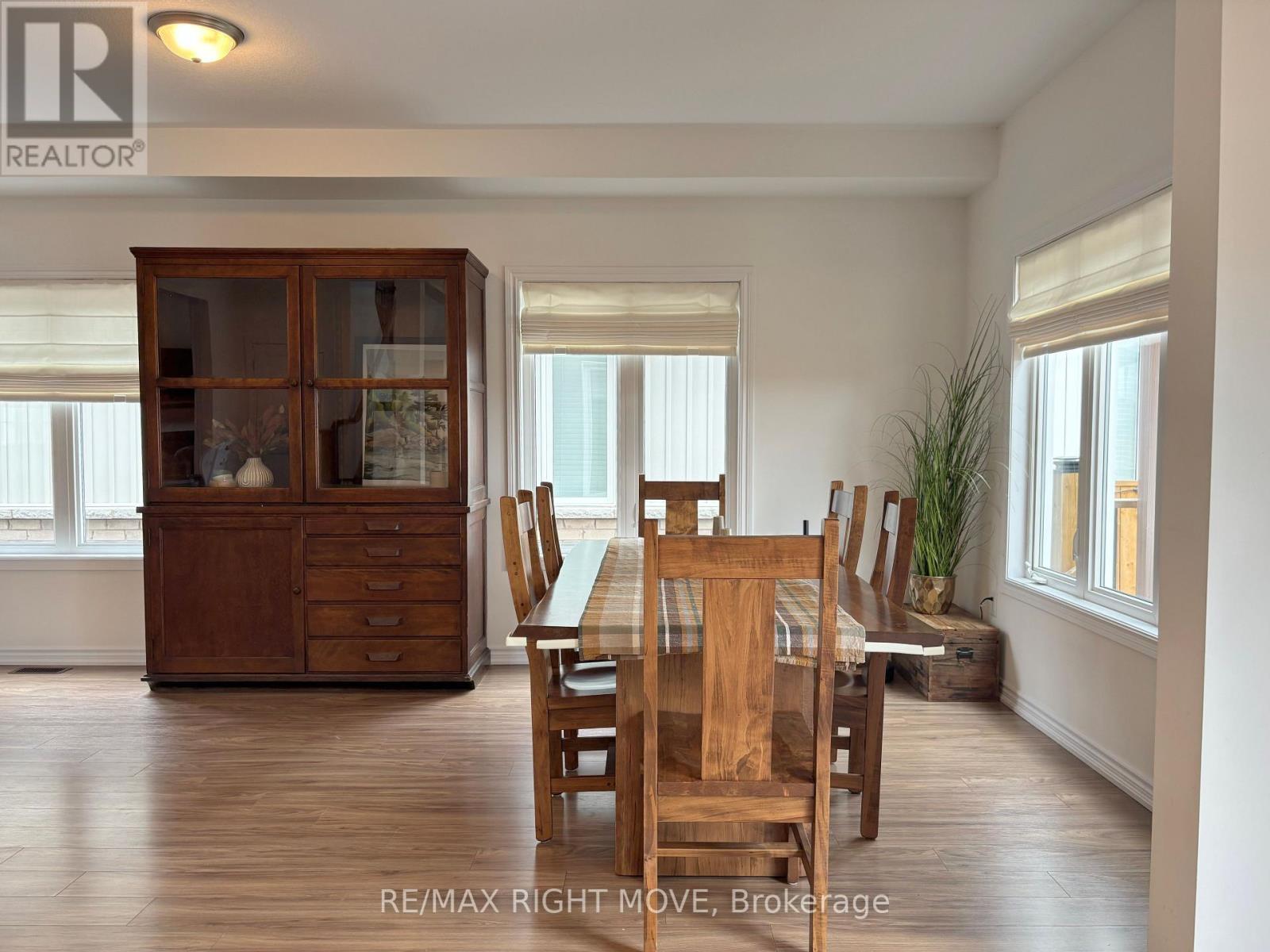 46 Atlantis Drive, Orillia, Ontario  L3V 8L4 - Photo 9 - S12989052