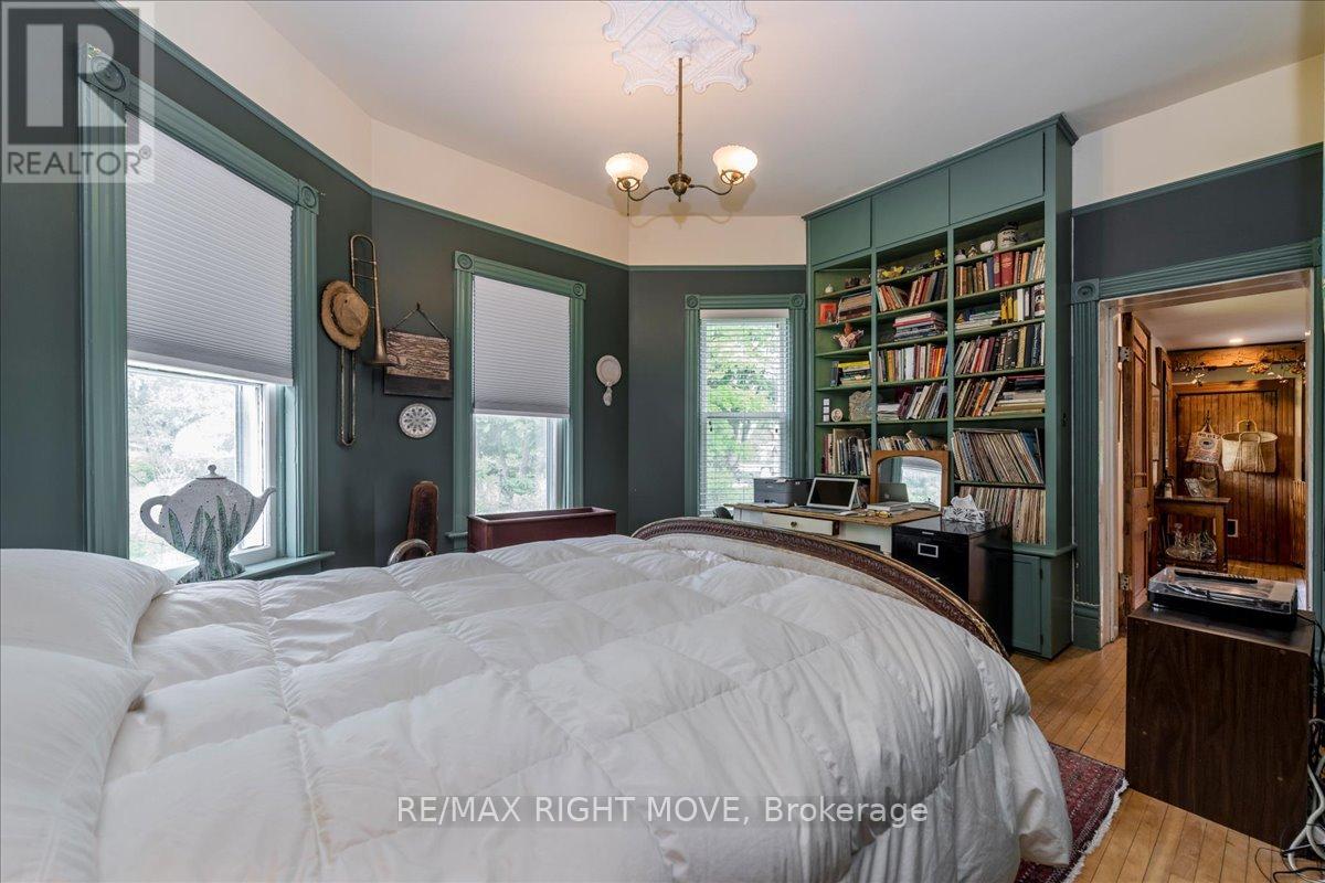 3270 Line 10 N, Oro-Medonte, Ontario  L0L 1T0 - Photo 14 - S12989068