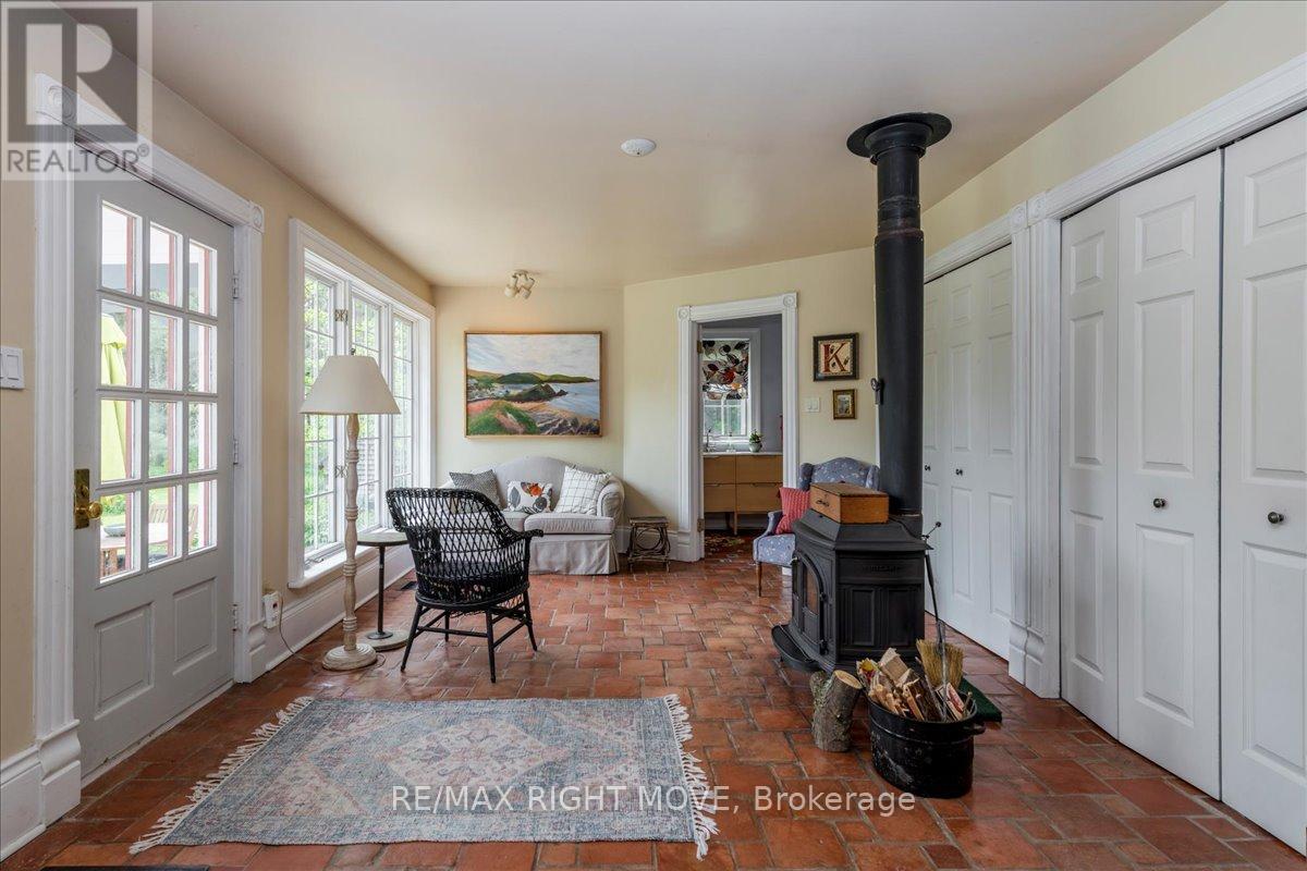 3270 Line 10 N, Oro-Medonte, Ontario  L0L 1T0 - Photo 4 - S12989068