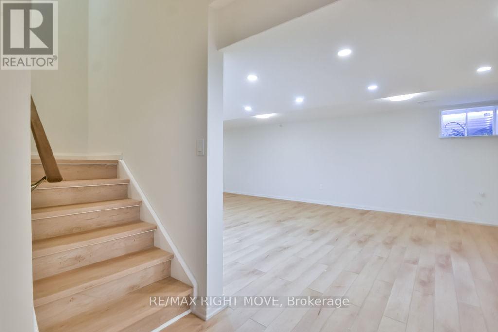 3721 Quayside Drive, Severn (West Shore), Ontario L3V 8M9 - Photo 41 - S12989078