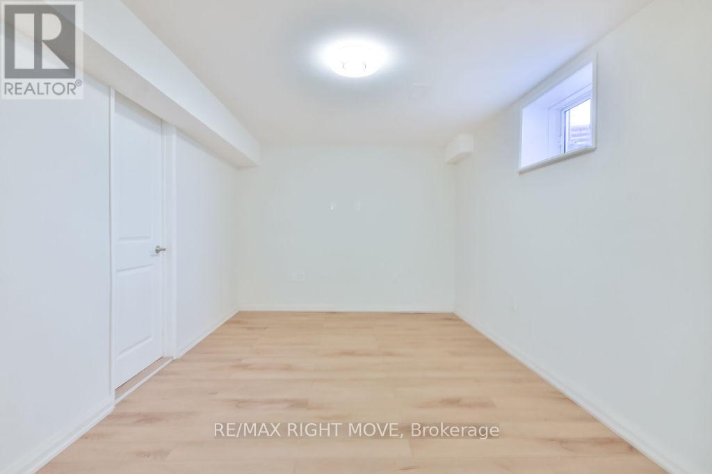 3721 Quayside Drive, Severn (West Shore), Ontario L3V 8M9 - Photo 45 - S12989078