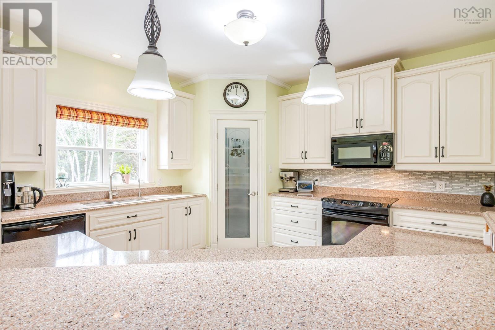 86 Sloane Court, Hammonds Plains, Nova Scotia  B4B 2A4 - Photo 9 - 202607125