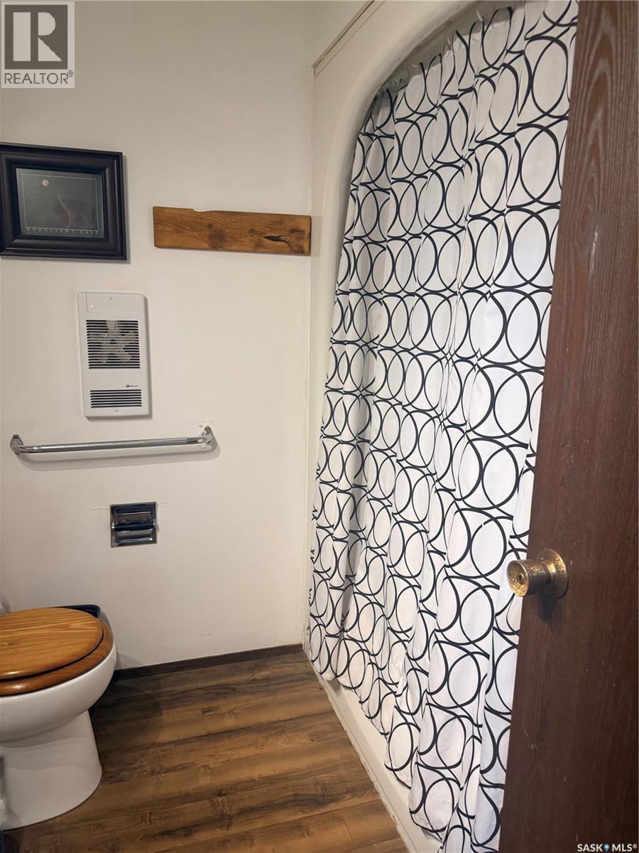 Mezzo Acreage Grid Road, Tompkins, Saskatchewan  S0N 2S0 - Photo 9 - SK032700