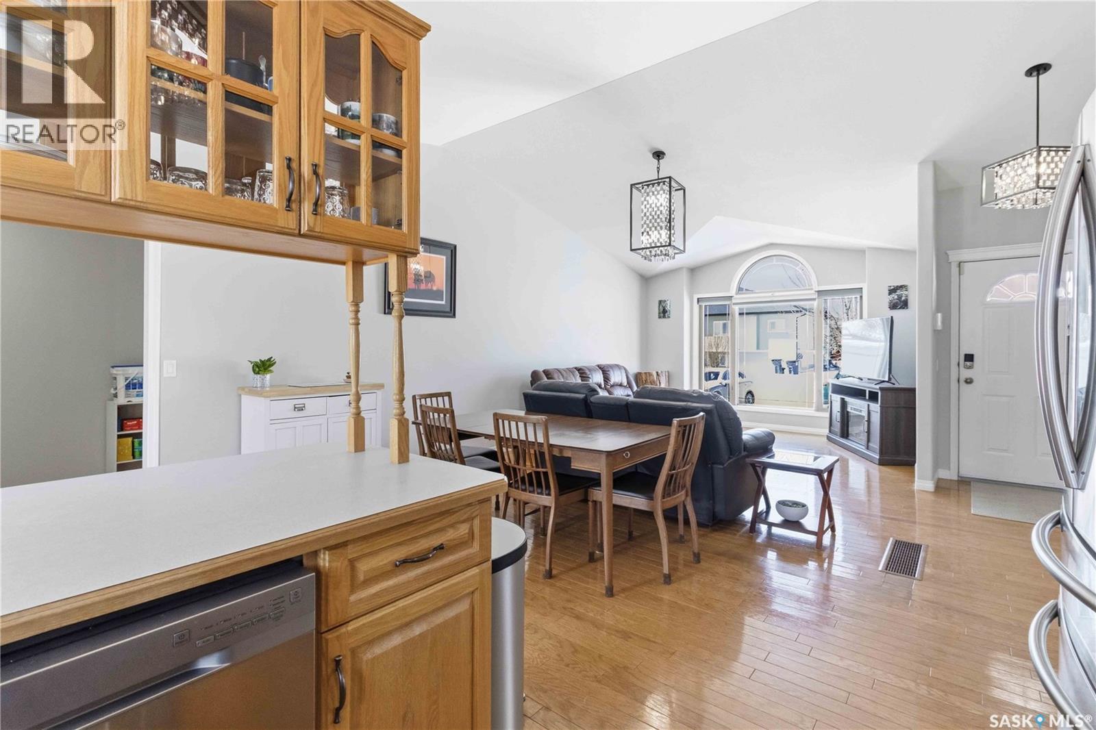 775 1st Avenue N, Martensville, Saskatchewan  S0K 2T2 - Photo 16 - SK032567