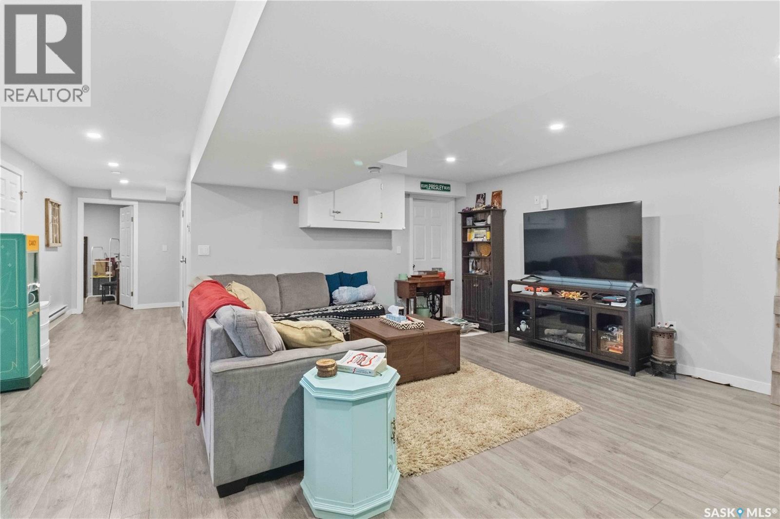 775 1st Avenue N, Martensville, Saskatchewan  S0K 2T2 - Photo 31 - SK032567