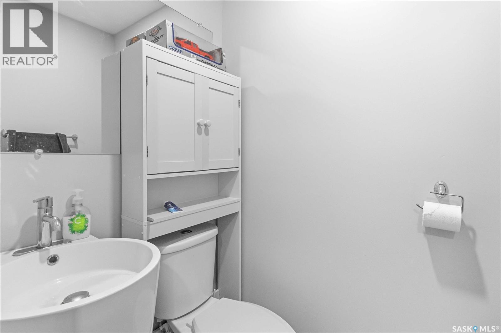 775 1st Avenue N, Martensville, Saskatchewan  S0K 2T2 - Photo 42 - SK032567