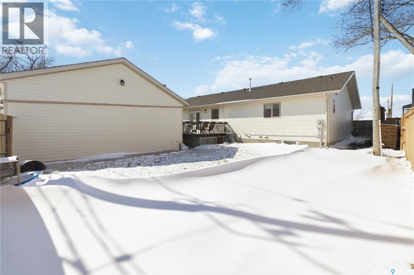 775 1st Avenue N, Martensville, Saskatchewan  S0K 2T2 - Photo 46 - SK032567