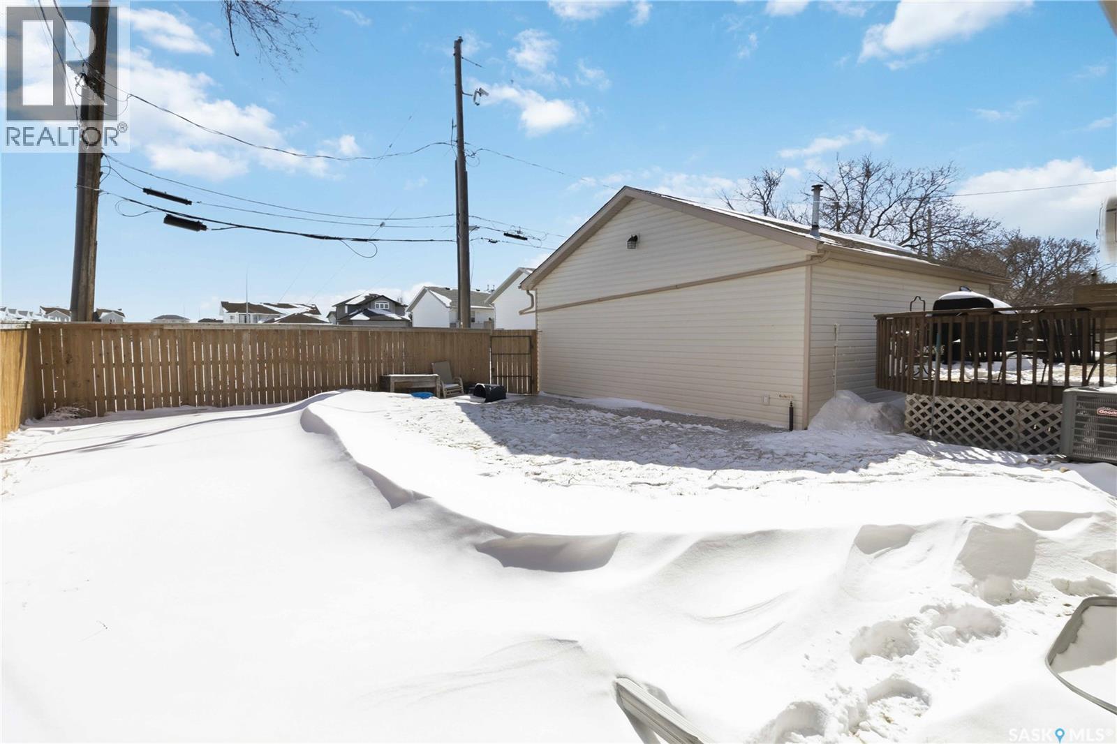 775 1st Avenue N, Martensville, Saskatchewan  S0K 2T2 - Photo 47 - SK032567