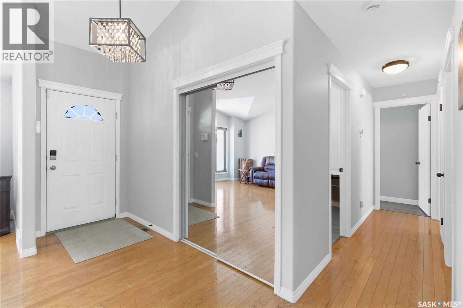 775 1st Avenue N, Martensville, Saskatchewan  S0K 2T2 - Photo 7 - SK032567