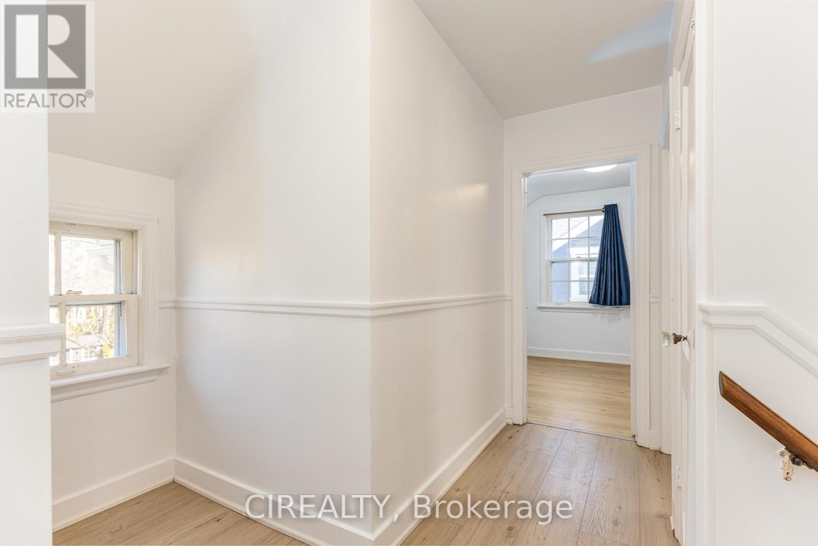 25 Howard Avenue, Oakville, Ontario  L6J 3Y2 - Photo 17 - W12988970