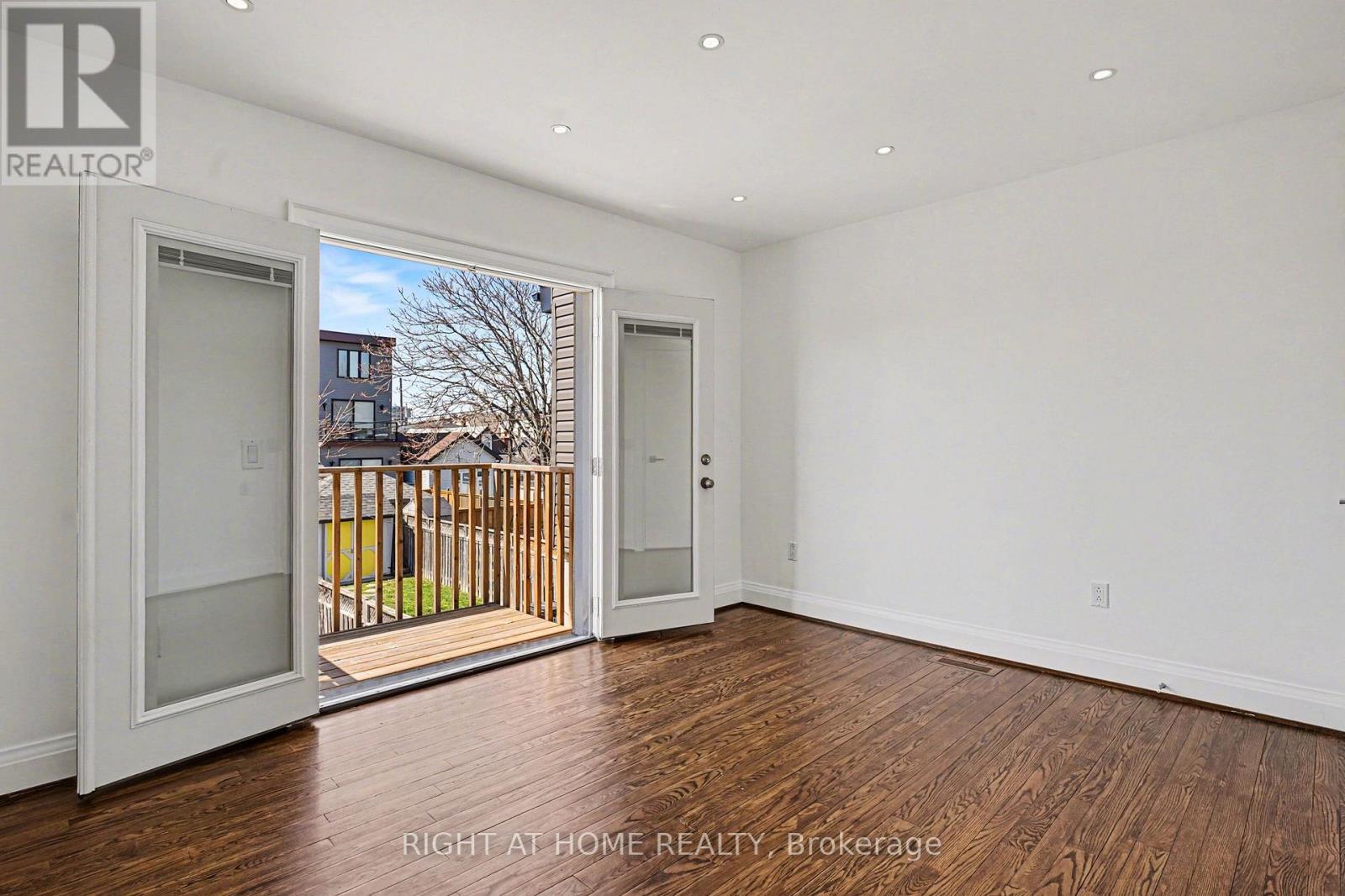 174 Rosethorn Avenue, Toronto, Ontario  M6N 3L4 - Photo 13 - W12988992