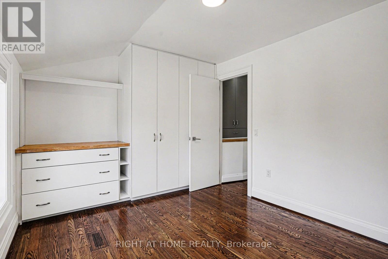 174 Rosethorn Avenue, Toronto, Ontario  M6N 3L4 - Photo 22 - W12988992