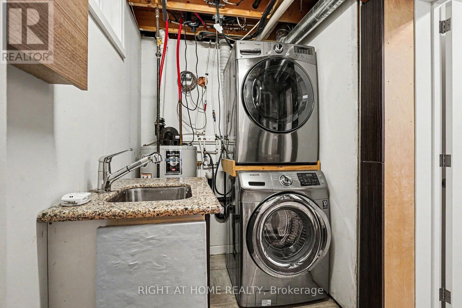 174 Rosethorn Avenue, Toronto, Ontario  M6N 3L4 - Photo 26 - W12988992