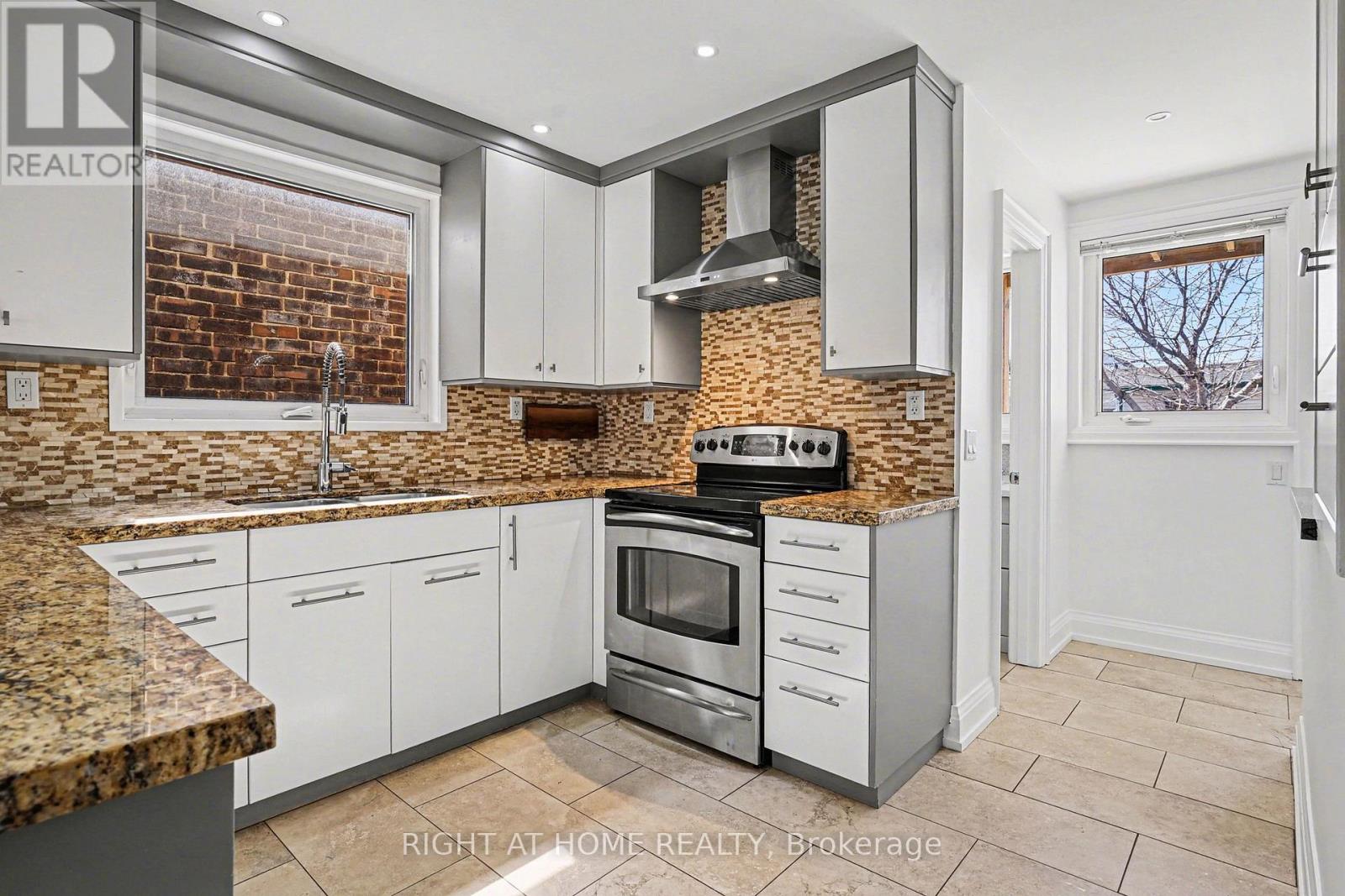 174 Rosethorn Avenue, Toronto, Ontario  M6N 3L4 - Photo 9 - W12988992