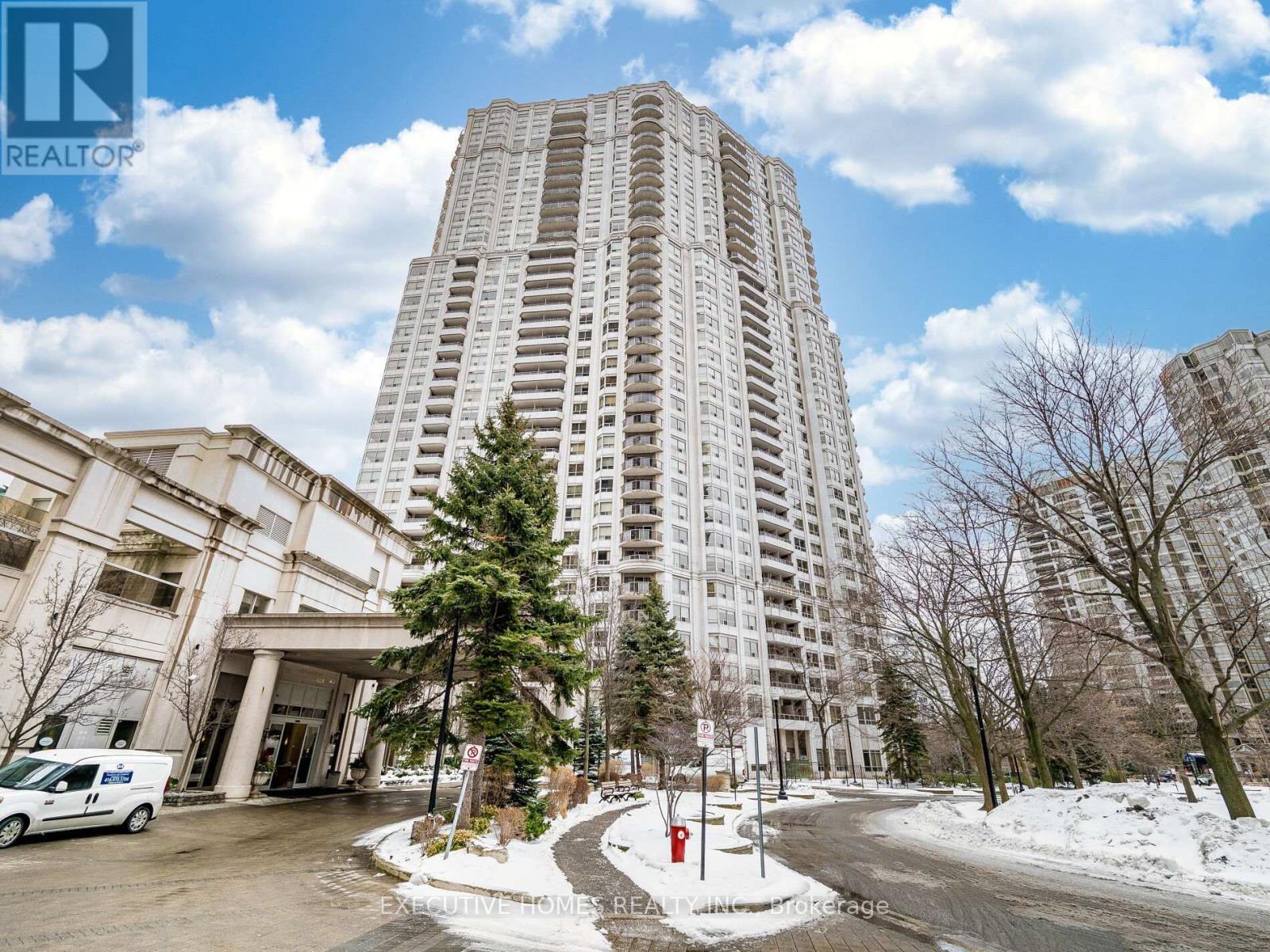 PHO8 - 25 KINGSBRIDGE GARDEN CIRCLE, Mississauga, Ontario