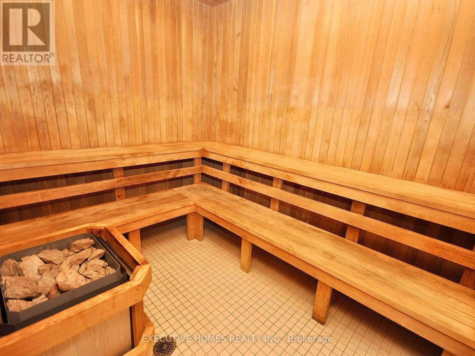 Pho8 - 25 Kingsbridge Garden Circle, Mississauga, Ontario  L5R 4B1 - Photo 38 - W12988996