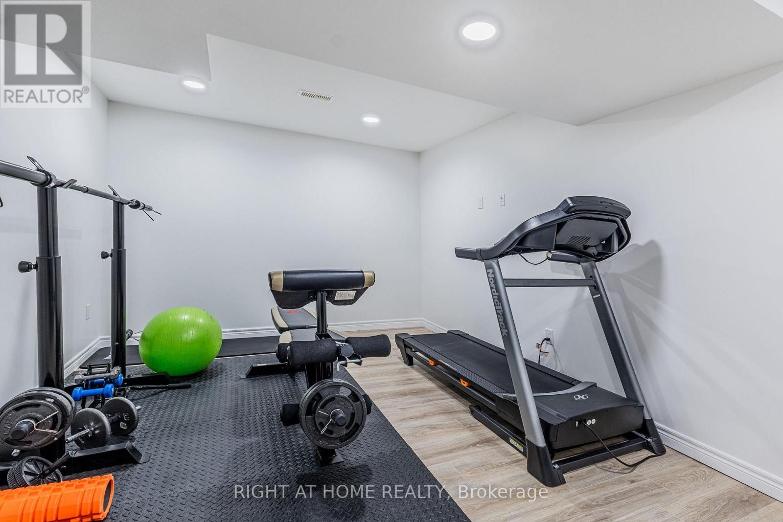 488 Mcgibbon Drive, Milton, Ontario  L9T 8T7 - Photo 34 - W12989010