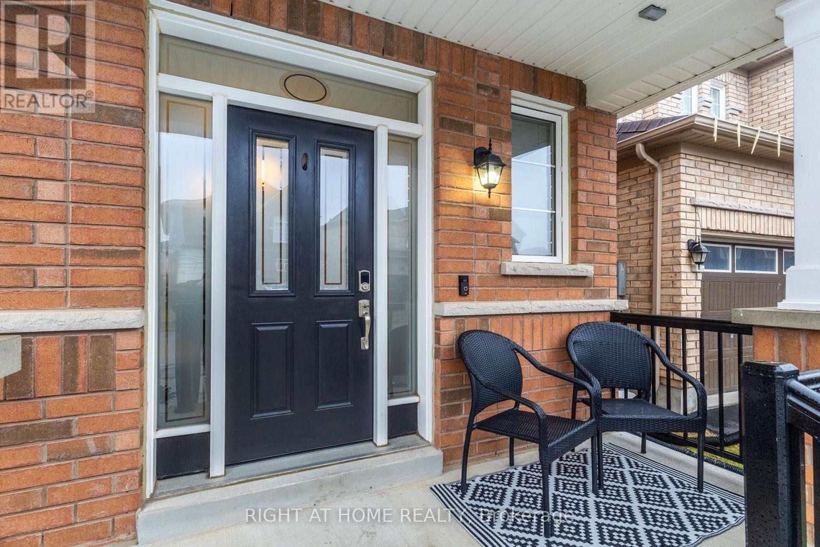 488 Mcgibbon Drive, Milton, Ontario  L9T 8T7 - Photo 5 - W12989010