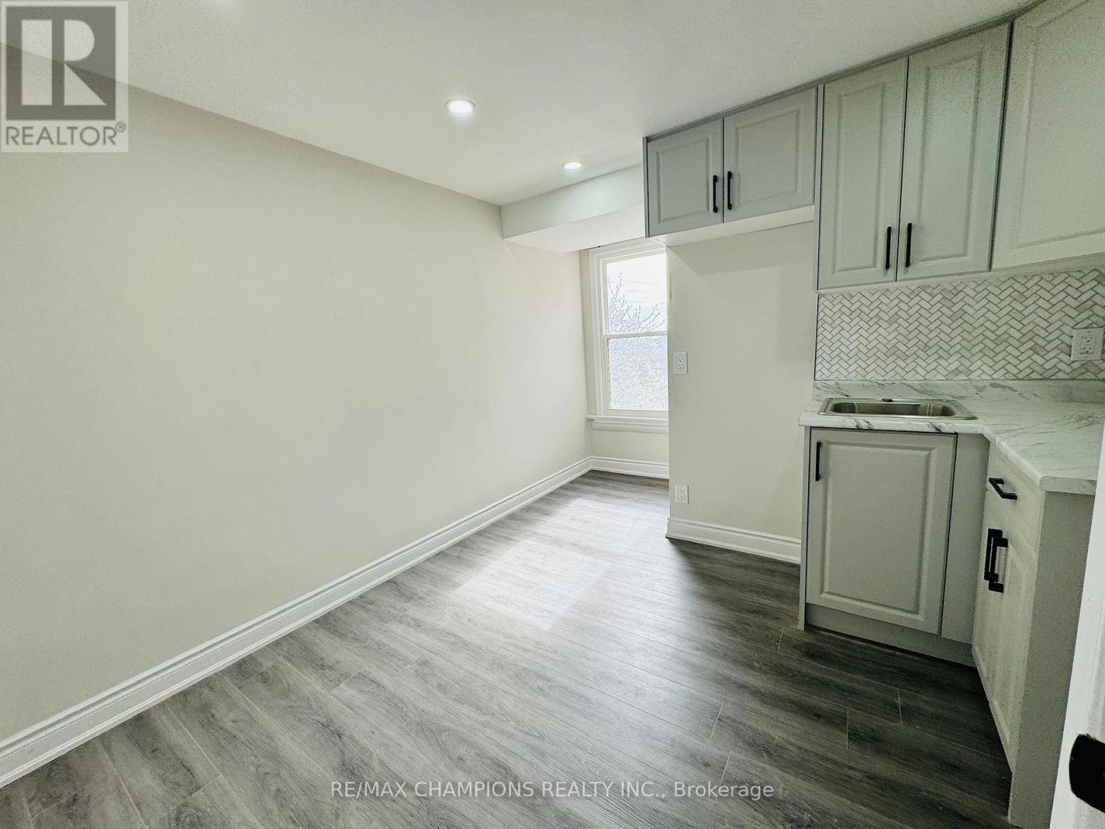 2ND FLR - 196 CALEDONIA ROAD, Toronto, Ontario