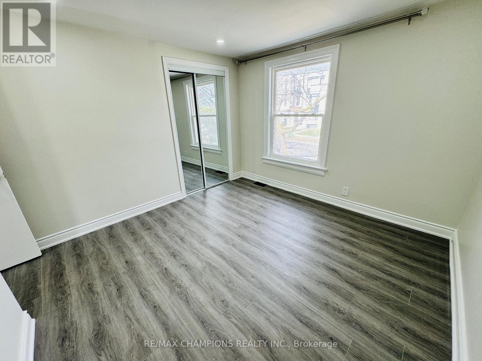 2nd Flr - 196 Caledonia Road, Toronto, Ontario  M6E 4S7 - Photo 12 - W12989024
