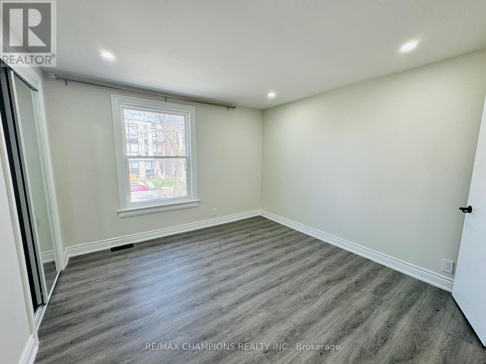 2nd Flr - 196 Caledonia Road, Toronto, Ontario  M6E 4S7 - Photo 3 - W12989024